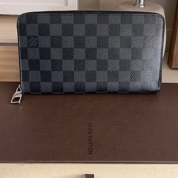 Louis Vuitton Zippy Organizer - Picture 2 of 12